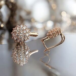 18kt Rose Gold Plated Crystal Cluster Drop Earrings